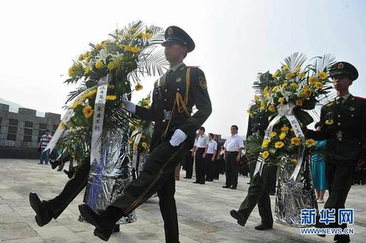 全国各地纪念抗日战争胜利六十五周年