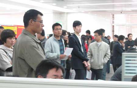 河南举办产业集聚人才专场招聘会