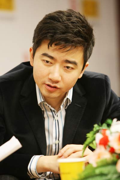 芮成钢回应抢问质疑:亚洲记者有时太腼腆(组图)