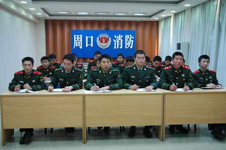 周口心理健康专家进警营为官兵解“心结”