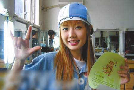 超女王贝在医院整容死亡引社会关注 死因疑团重重