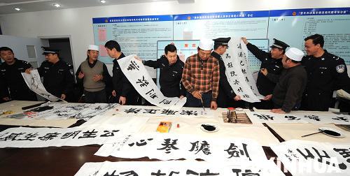 天津公安认真做好为少数民族服务工作