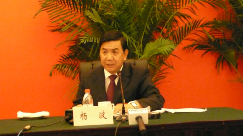 山西省委新闻发言人首次公开亮相