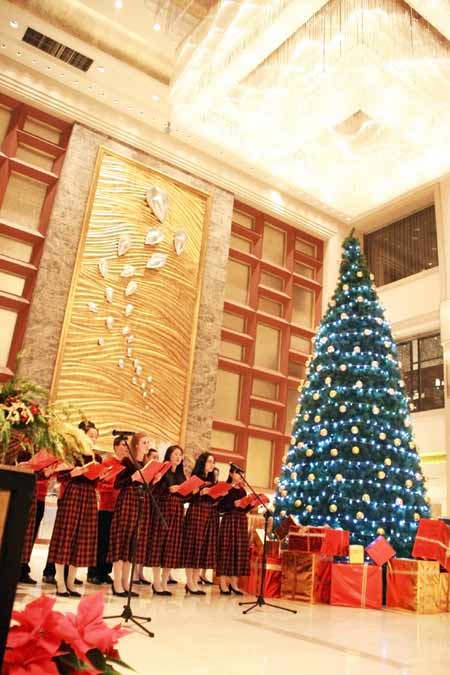 哈尔滨万达索菲特大酒店举行圣诞亮灯仪式