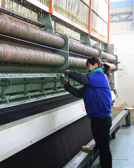 泰山体育集团加班生产出口产品
