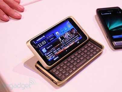 诺基亚发布与微软结盟后首款旗舰手机产品E7
