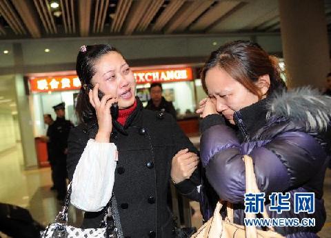 中国政府派出的首架民航包机自利比亚飞抵北京