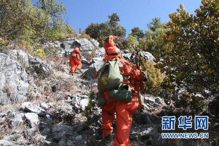 丽江玉龙县发生森林大火