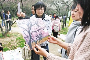 武大樱花开是节也是“劫” 学生生活秩序被打乱