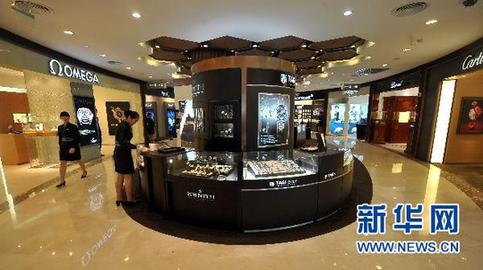 海南将开展离岛免税政策试点 聚焦三亚免税店