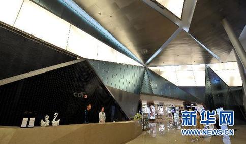 海南将开展离岛免税政策试点 聚焦三亚免税店