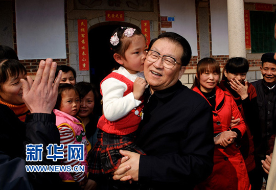 两会后中央高层密集发声、调研 彰显民生关切