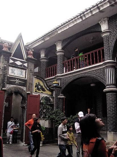 走红色线路 看红色经典 红色旅游渐入佳境