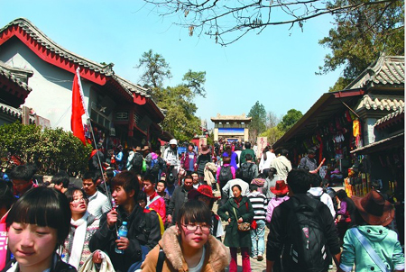 清明小长假泰安旅游收入近10亿元