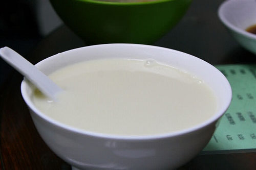 驴友出境游新花样 零花费玩转澳门