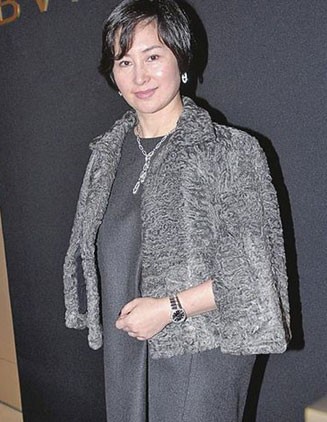 或将超越“赌王”老爸 何超琼身价达50亿美元