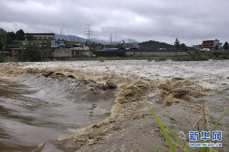 长江中下游“旱涝急转” 专家解读极端天气现象