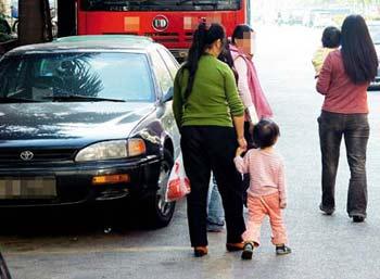 外媒:深圳“二奶”聚居现象令人深思
