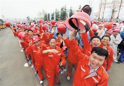 铭记历史时刻:胶州湾桥隧通车