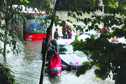 1个月来全国14座城市被淹