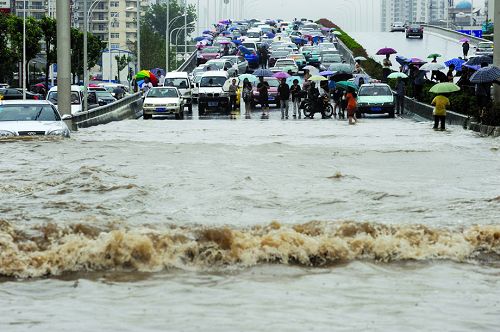 1个月来全国14座城市被淹