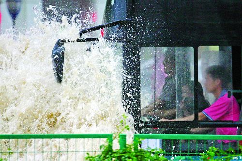 1个月来全国14座城市被淹