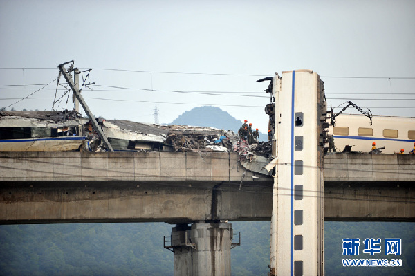 “7·23”甬温线特别重大铁路交通事故原因追问