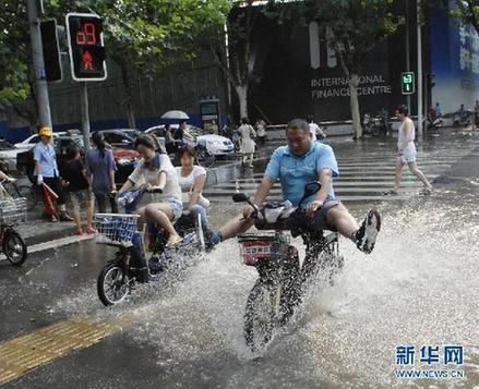 近期华北东北等地暴雨洪涝风雹灾害造成57人死亡失踪