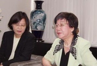 加入蔡英文辅选团队?吕秀莲:只想全力“救地球”