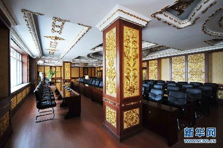 网曝“哈药六厂豪华赛皇宫”事件追踪