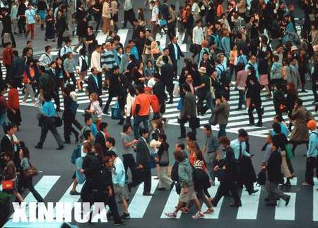 地球村人口下月将破70亿