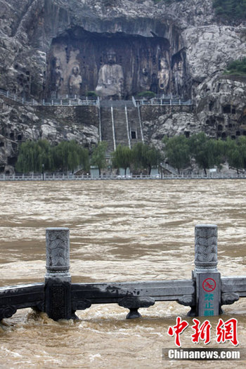 龙门石窟景区因上游水库泄洪暂时关闭