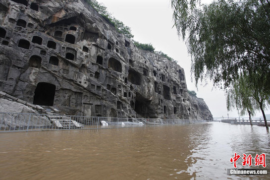 龙门石窟景区因上游水库泄洪暂时关闭