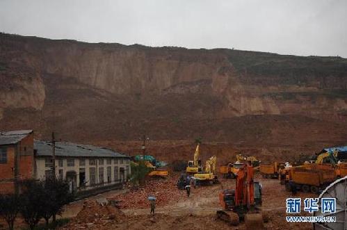 西安灞桥区山体滑坡已致14人死亡 18人失踪
