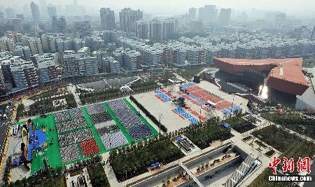 纪念辛亥革命百年缅怀英烈祭奠仪式武汉举行
