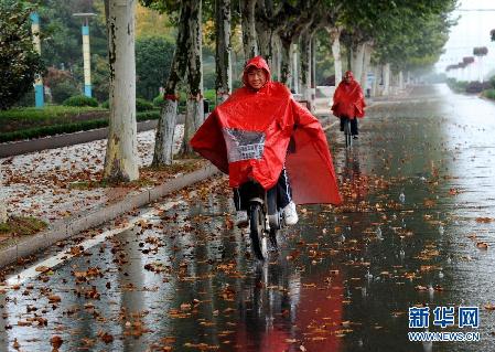 我国中东部地区迎来雨雪降温天气