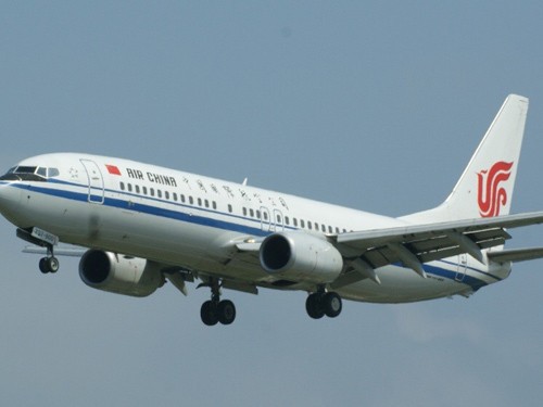 国内首架无线局域网航班今首航成都 可空中上网