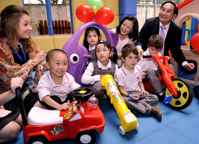 中国首家双母语幼儿园落成