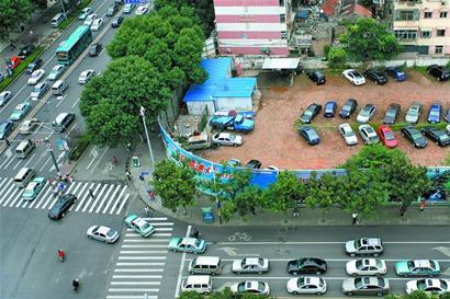 济南停车场乱收费居2011年价格投诉榜之首