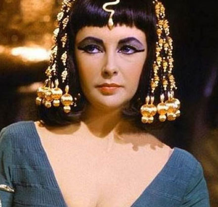 泰勒《埃及艳后》假发套将拍