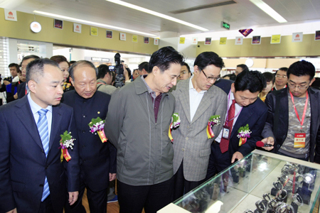 海口免税店今日开业 离岛免税政策全面实施