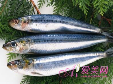 注意！吃鱼多吃6个部位(组图)