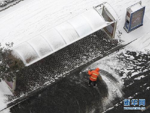各地迎来2012年第一场雪