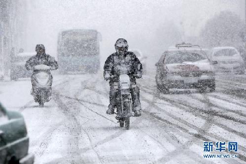各地迎来2012年第一场雪