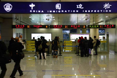 江苏境外务工人员开始陆续返乡