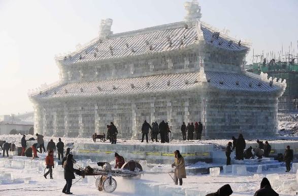 哈尔滨冰雪大世界的“冷资源”与“热活力”