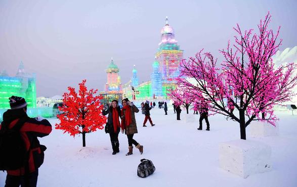 哈尔滨冰雪大世界的“冷资源”与“热活力”