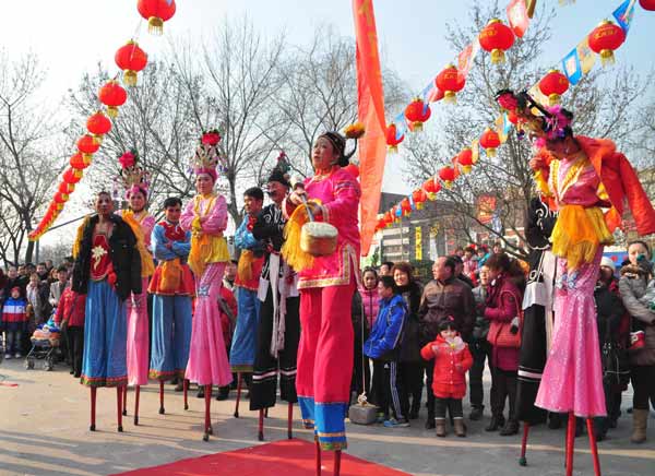 春节去哪？济南大明湖逛庙会(图)