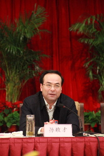 吉林省十一届人民代表大会五次会议长春代表团全体会议召开（图）