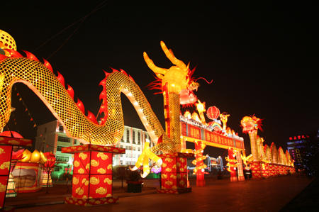 右玉:龙腾虎跃闹元宵